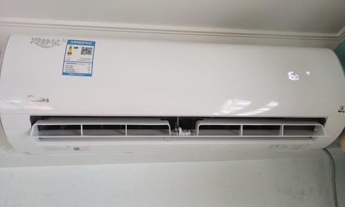 Ubuntu 14.04 LTS 已经出来了,我要如何(怎样)升级到Ubuntu 14.04 LTS版本呢?我们可以从镜像或者主要发型版本来升级到最新版本复制代码代码如下:$ uname -mrs复制代码代码如下:Linux 3.2.0-51-generic x86_64复制代码代码如下:$ sudo apt-get update复制代码代码如下:$ sudo do-release-upgratedo-release-upgrate 会运行升级工具。你只需要根据屏幕上的提示操作即可。复制代码代码如下:Checking for a new Ubuntu release复制代码代码如下:sudo do-release-upgrade -d提醒:关于从Ubuntu 13.10 从桌面 升级系统的操作首先,你需要移除所有第三方的二进制驱动,比如 NVIDIA 或者 AMD 显卡驱动。一旦移除后再重启桌面,按住 ALT+F2 并且在 命令框中输入 update-managerupdate manager 会打开并告诉你: New distribution release 14.04 LTS is available(新版的版本 14.04 LTS已经可以使用).只要点击 Upgrade(升级),然后跟着屏幕上的指示操作即可。注意所有的TLS 桌面版用户需要等到一个叫做 Ubuntu LTS v14.04.1 释放出来才行。假如不想等这个版本,可以在 update-manager中使用 -d 参数来升级。可以通过这种方式,将 Ubuntu 12.04 LTSs 升级到 Ubuntu 14.04 LTS 版本:复制代码代码如下:$ sudo reboot然后确认你是否升级到了最新版本;复制代码代码如下:$ lsb_release -a$ uname -mrs$ tail -f /var/log/app/log/file确认升级到最新版本后,再重新安装第三方的二进制驱动。